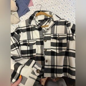 love tree button up plaid shacket